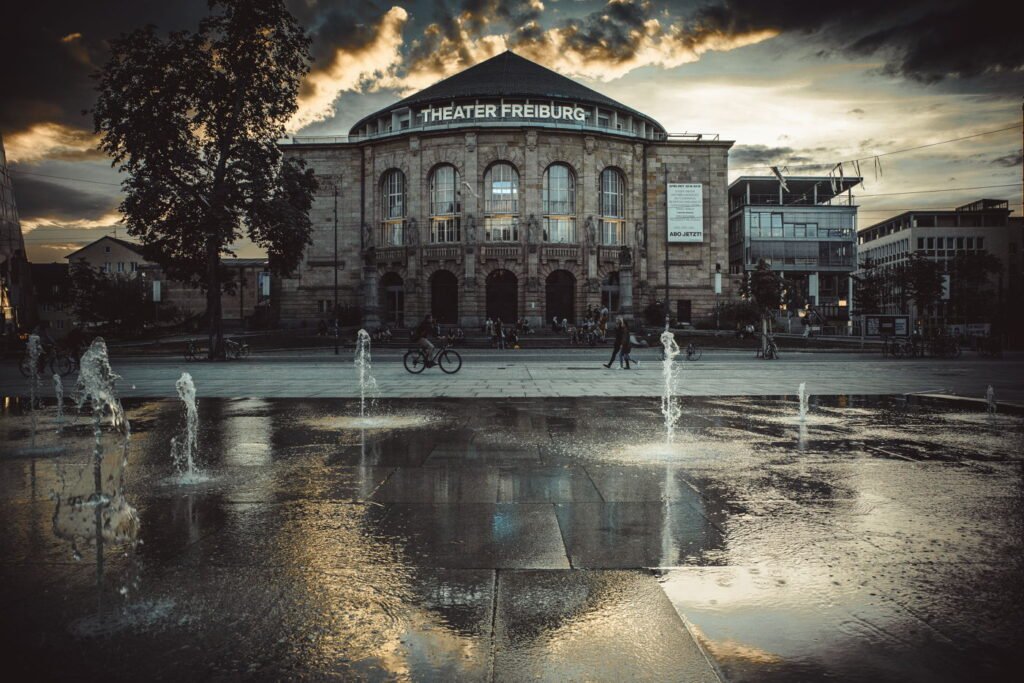 Rainy city theatre