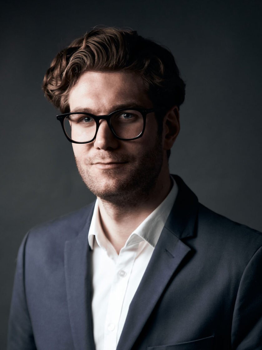 Valentin Business Portrait 8 Valentin Business Headshot 89 von 212
