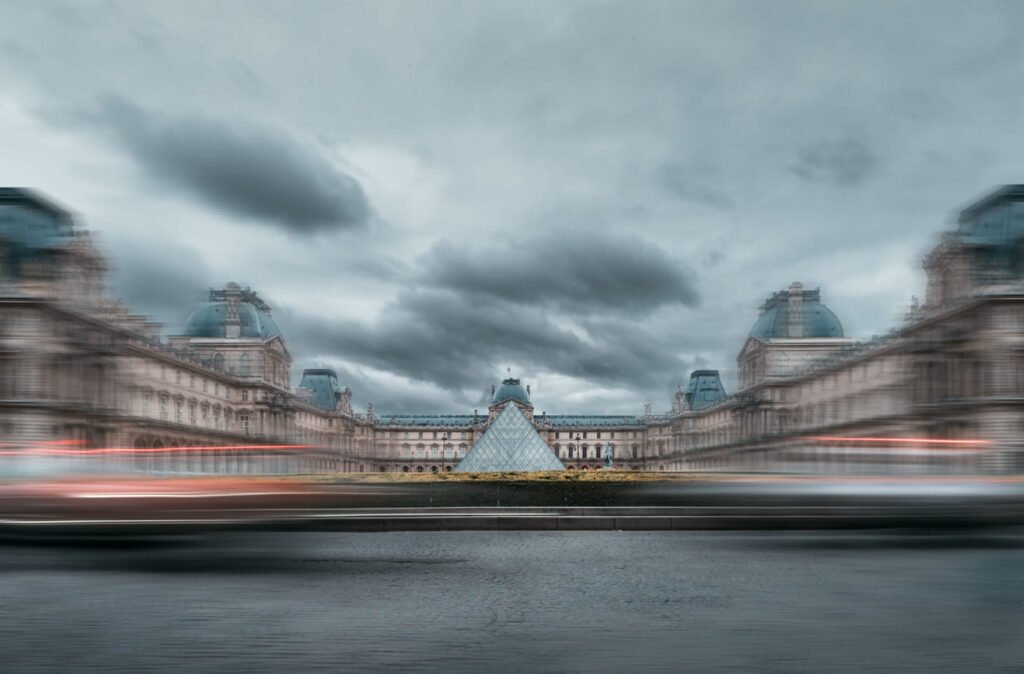 Le Louvre Paris